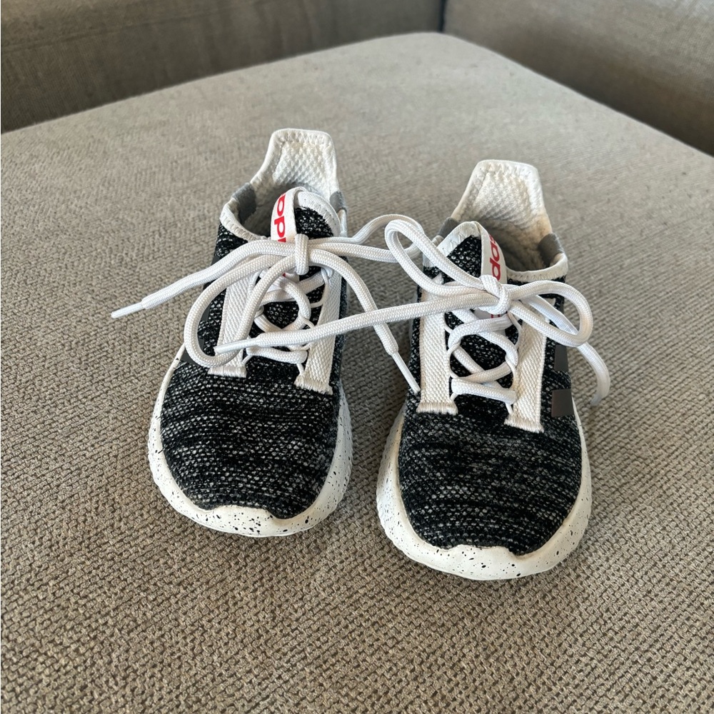 Boys Adidas Kaptir size 12
